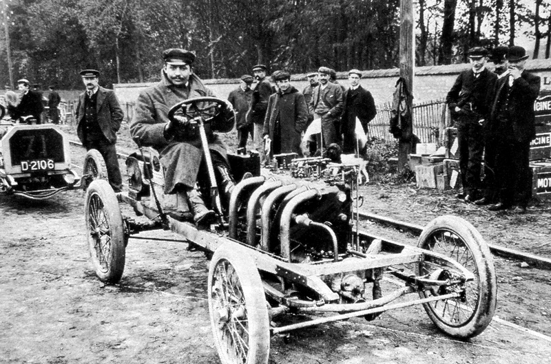 Demogeot behind the wheel of his four-cylinder 40 hp Darracq